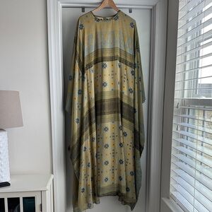 Floral Patterned Kaftan Dress